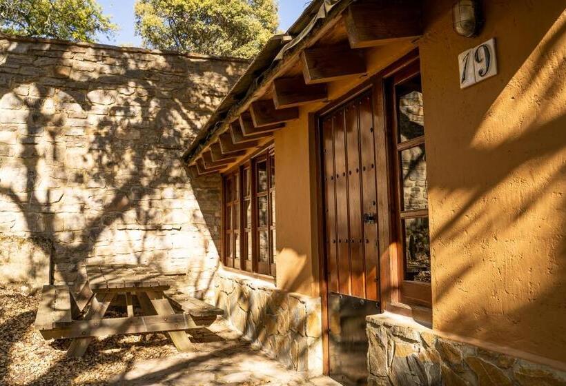 بنگله خانوادگی, Albergue Inturjoven Cortes De La Frontera
