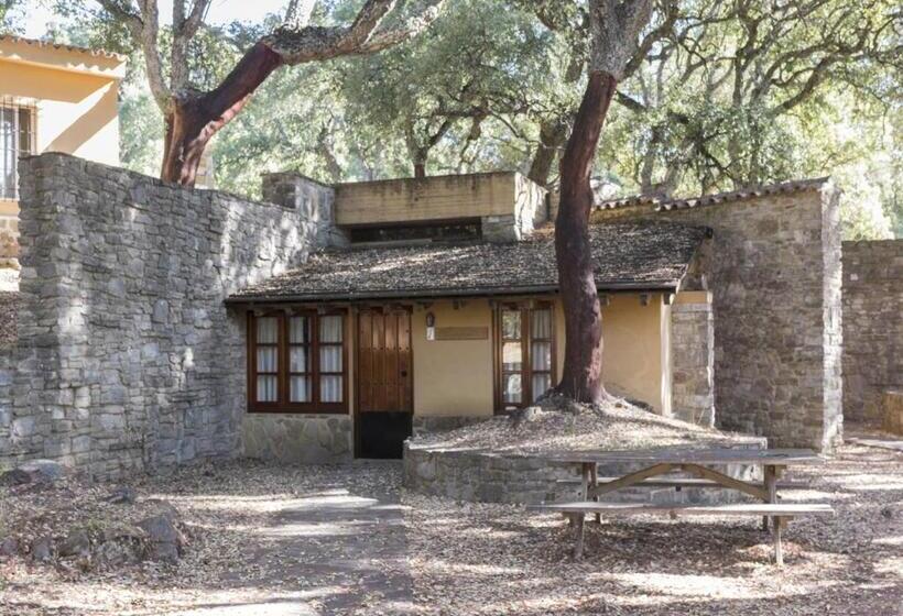 بنگله خانوادگی, Albergue Inturjoven Cortes De La Frontera