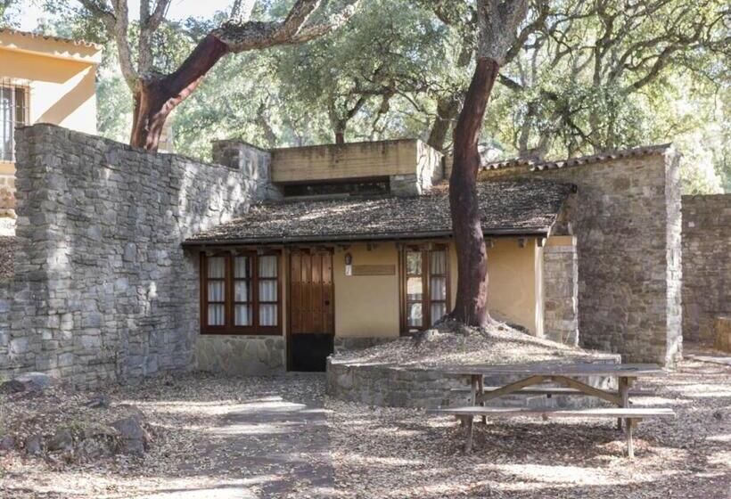 بنجلو عائلى, Albergue Inturjoven Cortes De La Frontera