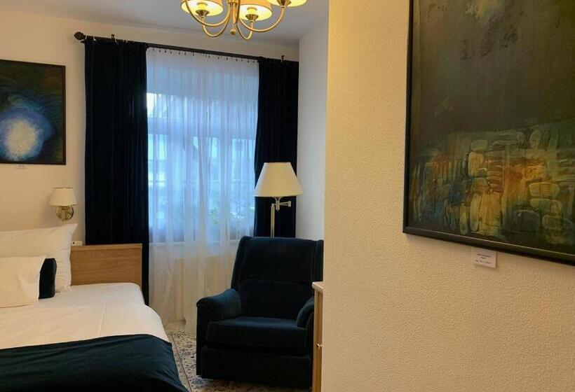 سوییت لوکس, Antik Hotel Sofia