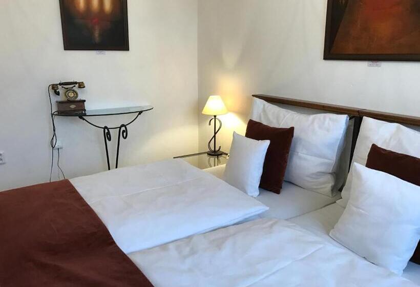 سوییت لوکس, Antik Hotel Sofia
