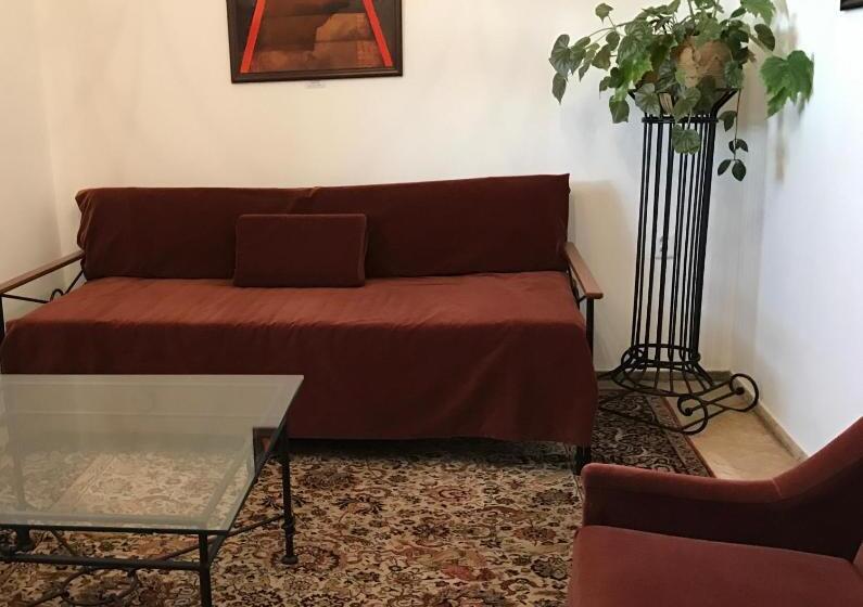 سوییت لوکس, Antik Hotel Sofia
