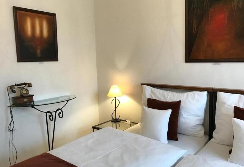 سوییت لوکس, Antik Hotel Sofia