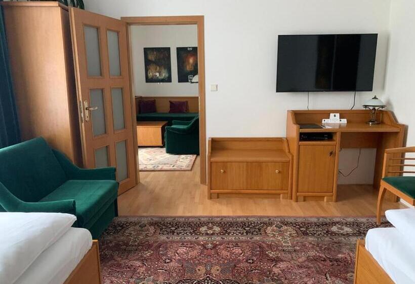 سوییت لوکس, Antik Hotel Sofia