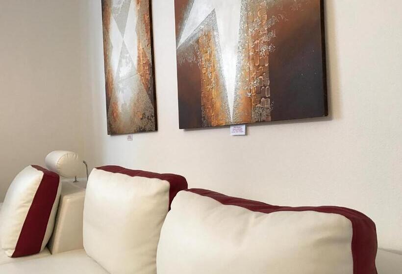 سوییت لوکس, Antik Hotel Sofia