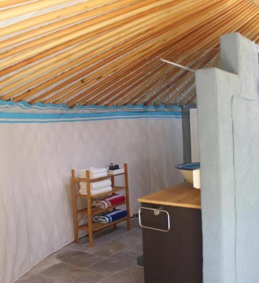 چادر با خدمات رفاهی استاندارد, Casa La Nuez