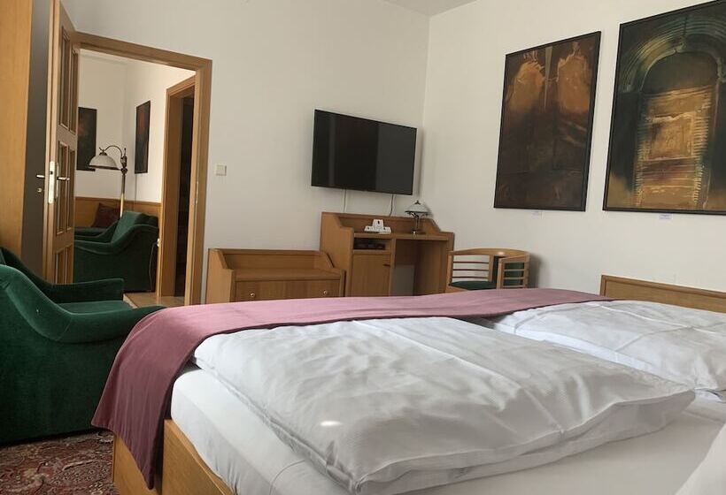 سوییت, Antik Hotel Sofia