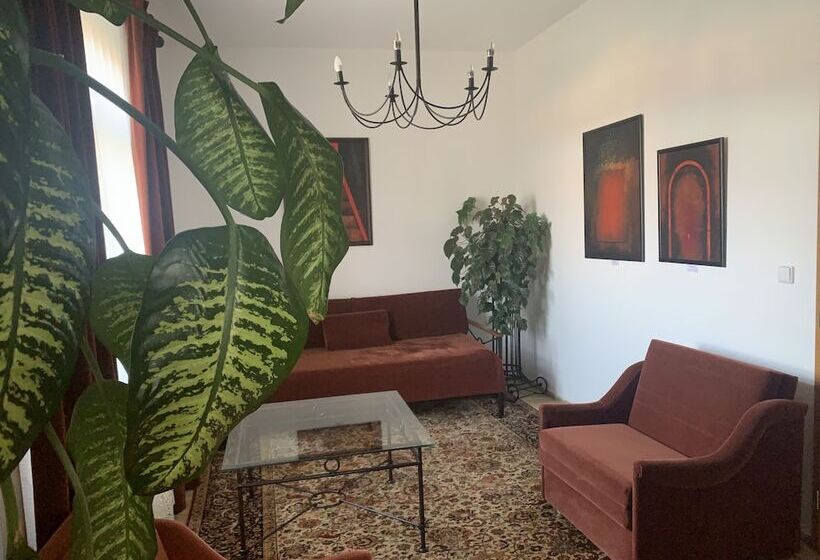 سوییت لوکس, Antik Hotel Sofia