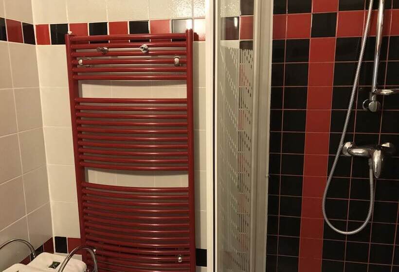 اتاق لوکس با چشم‌انداز باغ, Antik Hotel Sofia