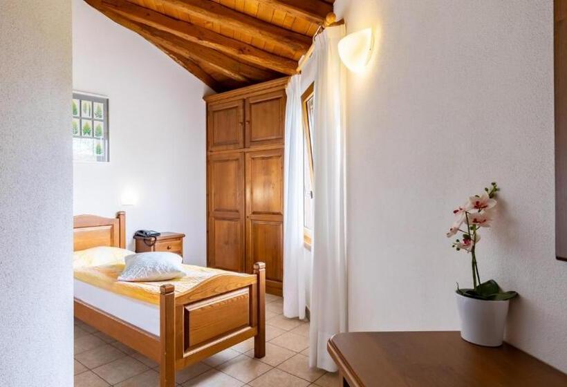 Standard Single Room, Il Castagno