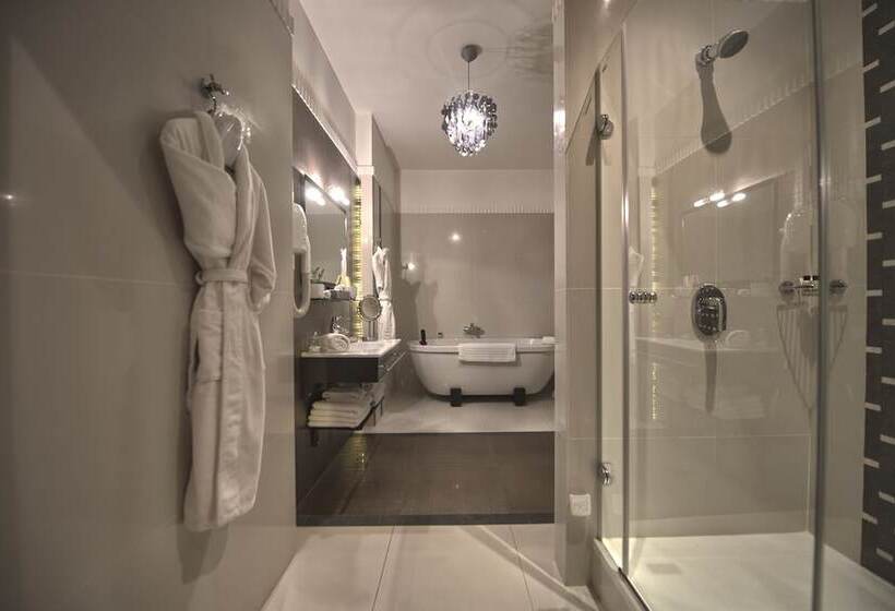 آپارتمان 1 خوابه, Residence
