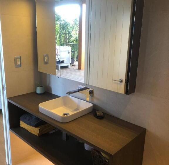 디럭스 테라스 룸 바다 전망, Studio Or Cabin On Whitby