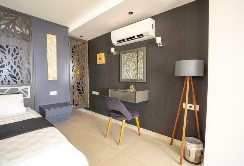 سوئیت با تخت بزرگ, Sultan Hotel Kalkan