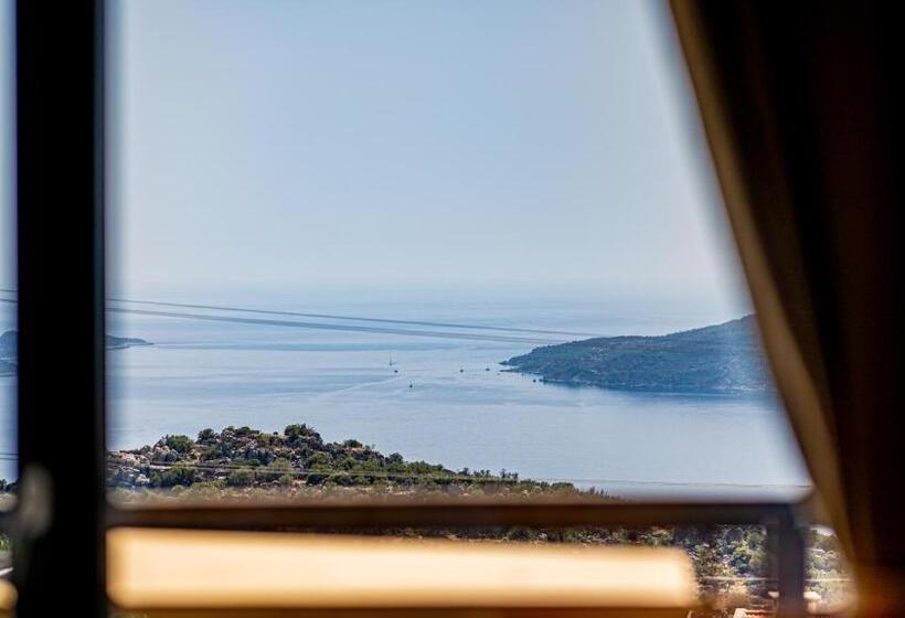 سوییت سوپریور با چشم‌انداز دریا, Sultan Hotel Kalkan