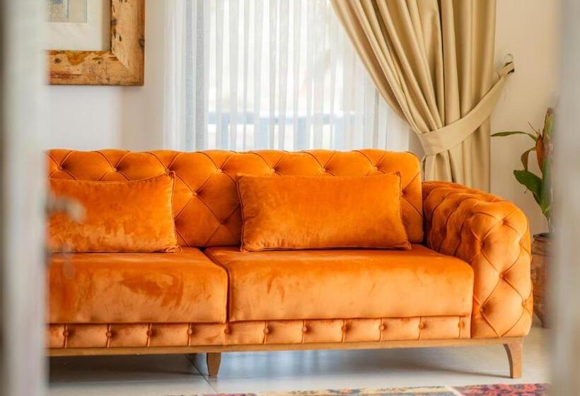 سوییت سوپریور با چشم‌انداز دریا, Sultan Hotel Kalkan