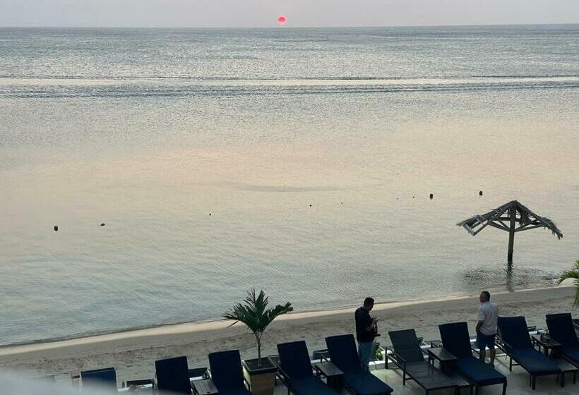 اتاق لوکس با چشم‌انداز دریا, Brisas Del Mar Beach + Dive Resort