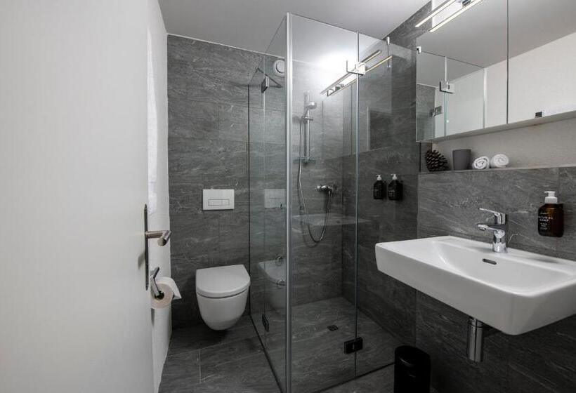 اتاق استاندارد سه نفره, Flem Mountain Lodge