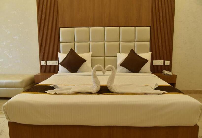 اتاق لوکس با بالکن, Sukhi A Luxury Stay Inn