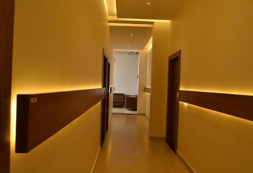 اتاق لوکس با بالکن, Sukhi A Luxury Stay Inn