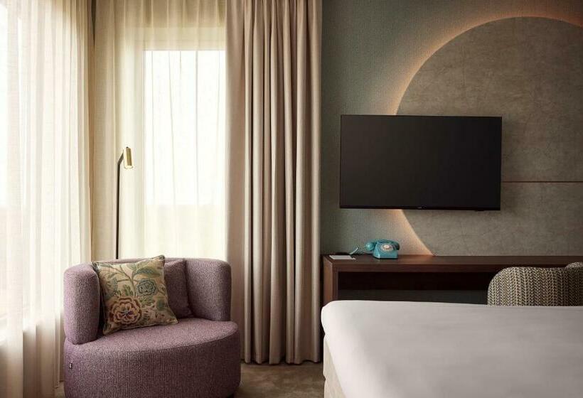 اتاق سوپریور با تخت بزرگ, Van Der Valk Hotel Lelystad