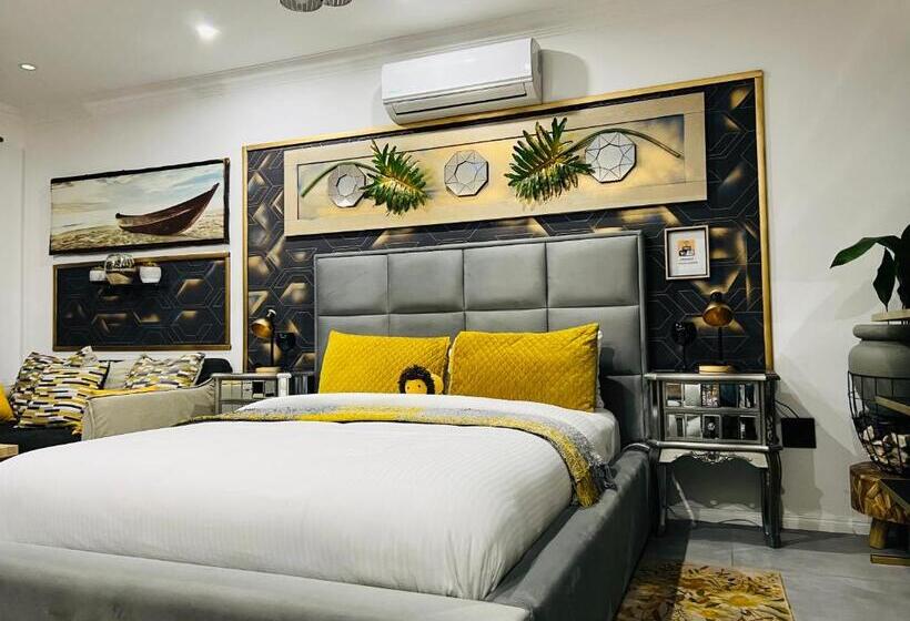 استودیو استاندارد با تخت کینگ, 24 On Basil Boutique Luxury