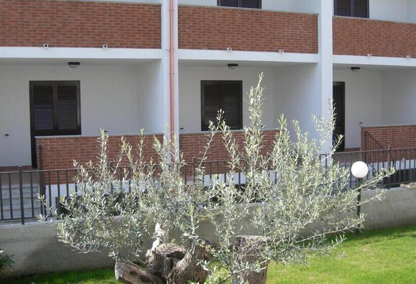 آپارتمان 1 خوابه با تراس, Residence Gualtieri