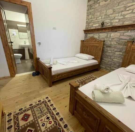 اتاق لوکس, Guri Guesthouse