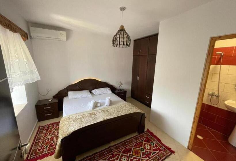 اتاق استاندارد, Guri Guesthouse