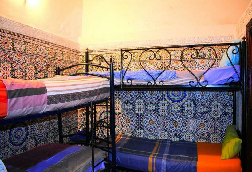تختخواب در اتاق مشترک, Backhome Fez