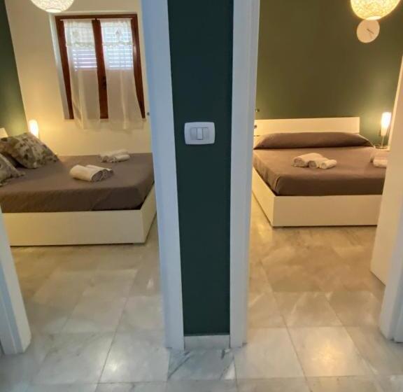 اتاق لوکس چهار تخته, Villa Dei Cedri