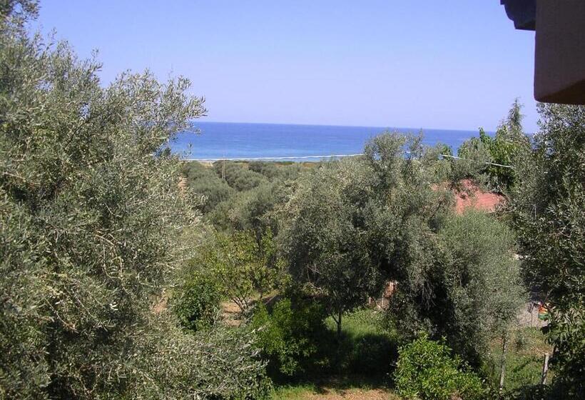 آپارتمان 1 خوابه با تراس, Agriturismo Torre Rinusa