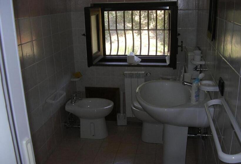 آپارتمان 1 خوابه با تراس, Agriturismo Torre Rinusa