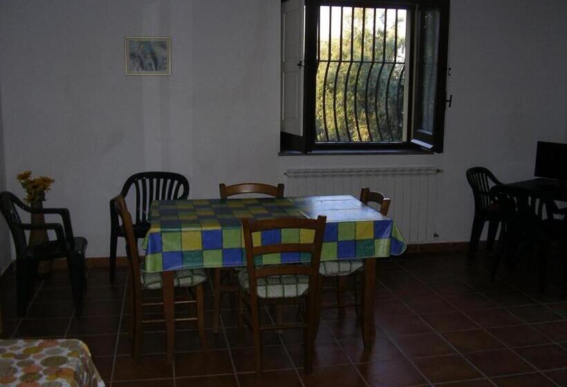 آپارتمان 1 خوابه با چشم‌انداز دریا, Agriturismo Torre Rinusa