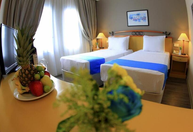اتاق استاندارد با چشم‌انداز کوهستان, Roseira Beach Resort