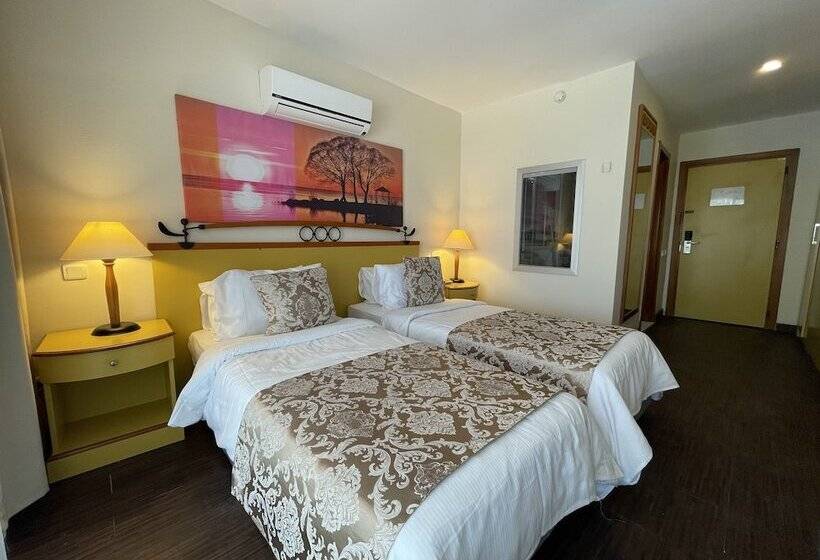 اتاق استاندارد با چشم‌انداز دریا, Roseira Beach Resort