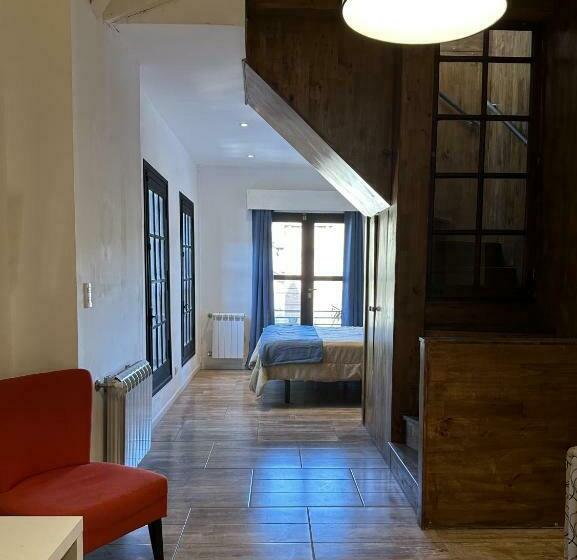 آپارتمان 1 خوابه با چشم‌انداز, Tower Adults Only