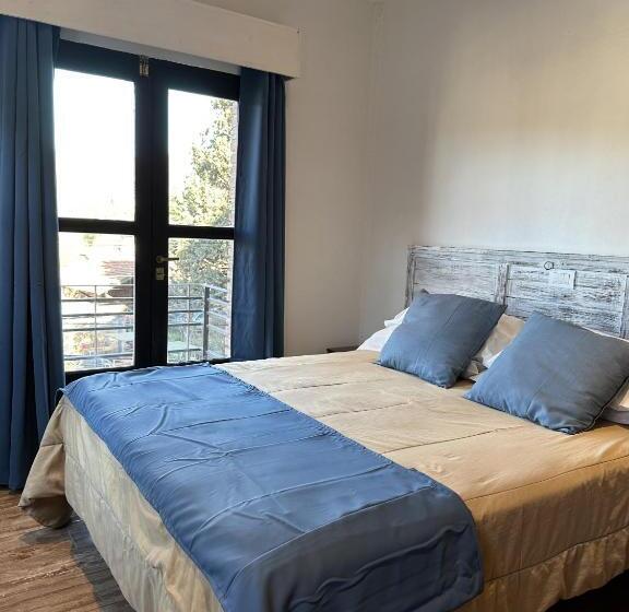 آپارتمان 1 خوابه با چشم‌انداز, Tower Adults Only
