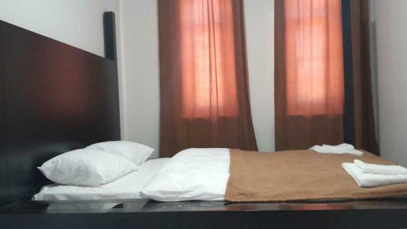 اتاق استاندارد چهار تخته, Sunrise Nemrut Güneş Motel