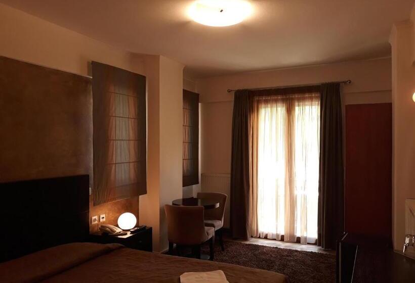 Standard Triple Room with Terrace, Ahilion