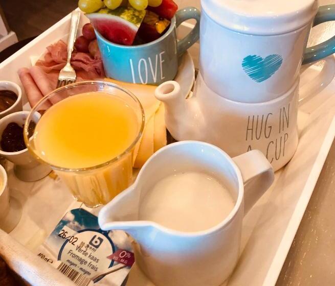 اتاق لوکس چهار تخته, Guesthouse De Witte Merel Deluxe