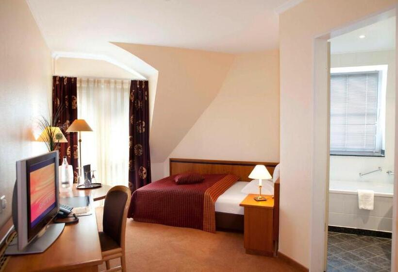 اتاق استاندارد یک نفره, Tandreas Hotel & Restaurant