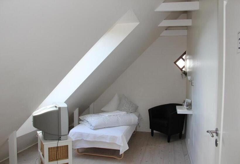 اتاق یک نفره پایه با سرویس بهداشتی مشترک, Munkebjerg Bed & Breakfast