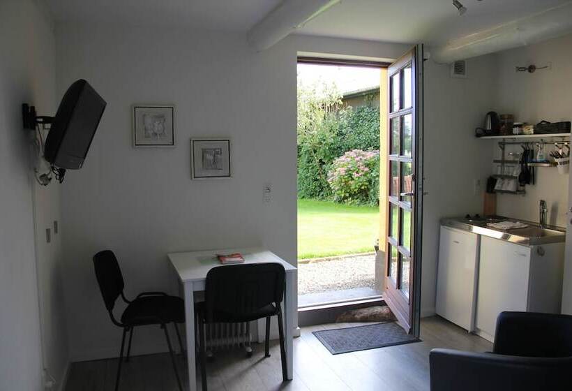 استودیوی استاندارد, Munkebjerg Bed & Breakfast