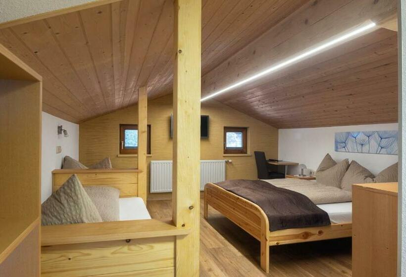 اتاق استاندارد سه نفره, Haus Gafrina
