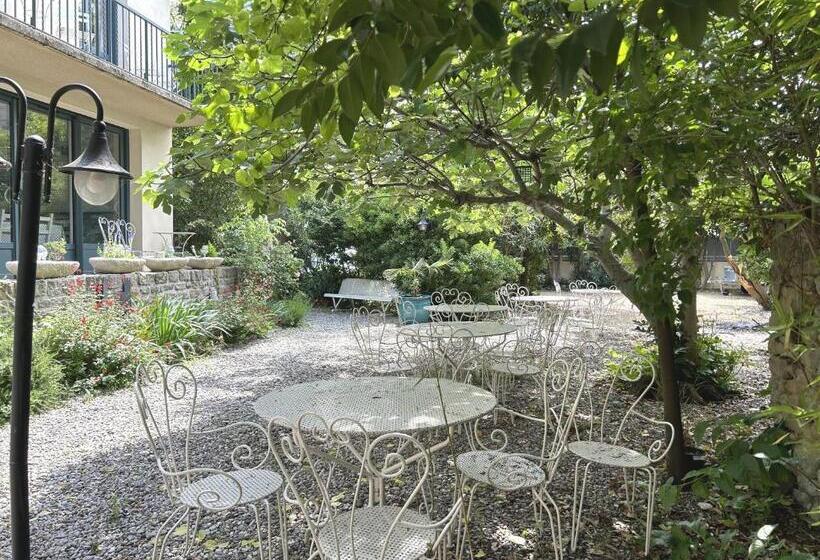 اتاق استاندارد با چشم‌انداز باغ, La Villa Carcassonne, Cité 8 Min à Pieds, Clim, Piscine, Full Wifi, Borne 7,5kw, Vélo élect, Parking