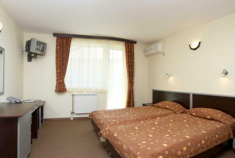 اتاق استاندارد با بالکن, Family Hotel Gery