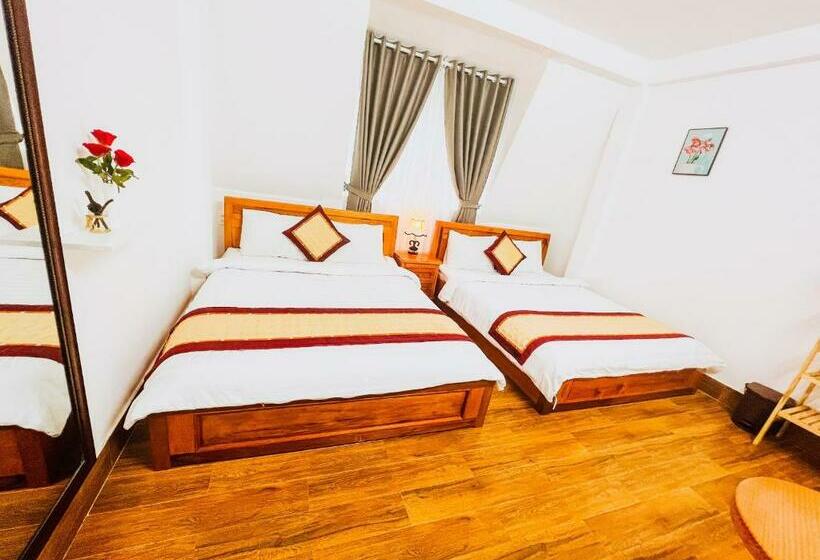 اتاق استاندارد چهار تخته, Hà Thu House