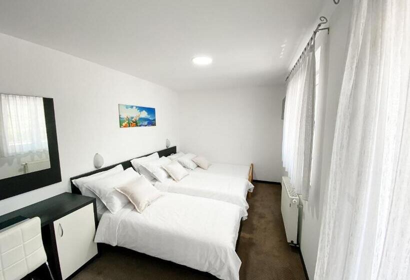 اتاق استاندارد سه نفره, Motel Penava