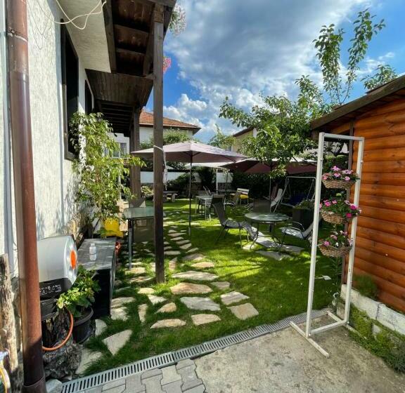 اتاق استاندارد سه نفره, Guest House Elit