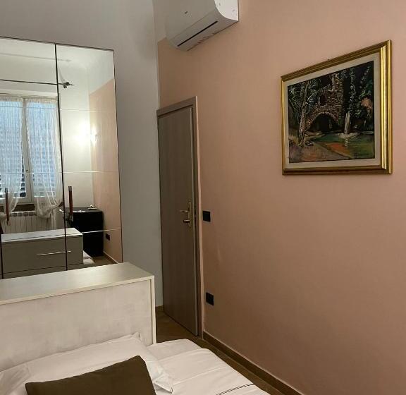 اتاق استاندارد یک نفره, Homelink Firenze  The Key